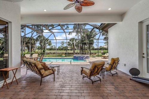 7635 Cottesmore Dr, Naples FL 34113-3179 exterior