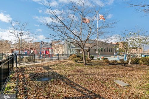 1515 1st St, Washington DC 20024-3411 exterior