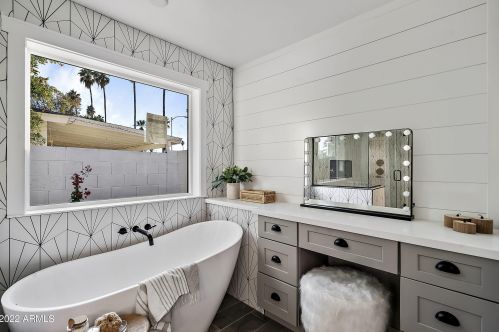 4225 34th Pl, Phoenix AZ  85018-4737 exterior