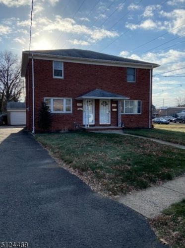 1532 2nd St, Scotch Plains NJ  07076-1629 exterior