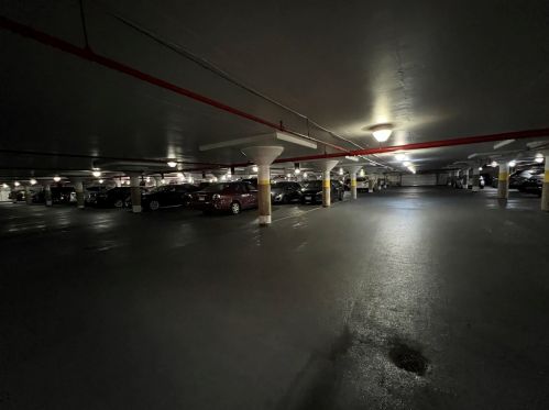 7033 Kedzie Ave, Chicago IL 60645-2845 exterior