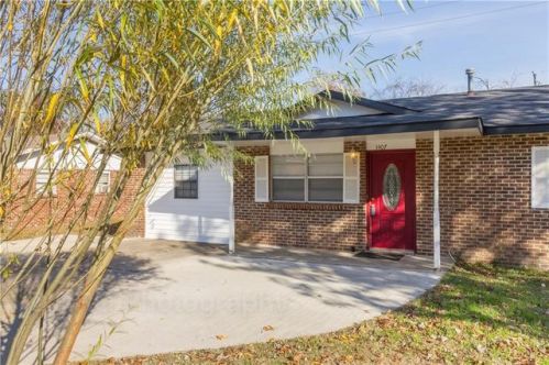 1407 White Rd, Springdale, AR 72762-2062