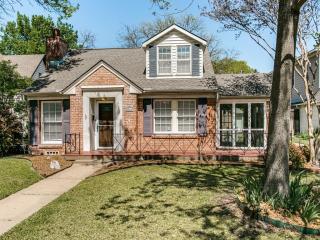 6017 Revere Pl, Dallas TX  75206-5725 exterior