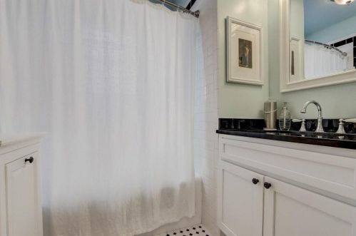 613 Keefe Ave, Milwaukee WI 53212-1801 exterior