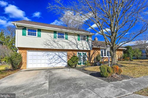 445 Clearview Rd, Hanover, PA 17331-1315