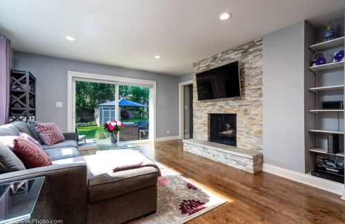 6908 Tonty Ave, Chicago IL 60646-1337 exterior