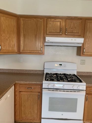 1192 Mitchell Ave, Tustin CA 92780-5671 exterior