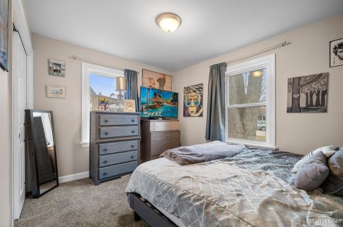 1814 Wilcox, Joliet IL 60403-2351 exterior