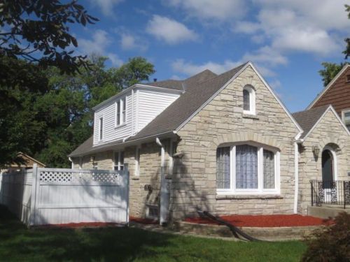 3255 45, Milwaukee WI  53219-3411 exterior