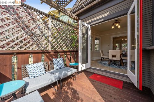 2122 Sacramento St, Berkeley CA 94702-1905 exterior