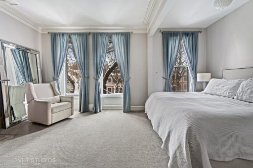 2044 Bissell St, Chicago IL 60614-4206 exterior