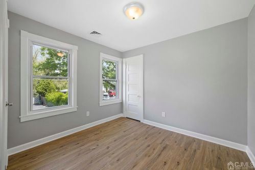 47 Harrison Ave, Edison NJ  08837-3430 exterior