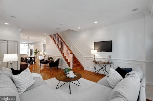 1435 Dickinson St, Philadelphia PA  19146-4841 exterior