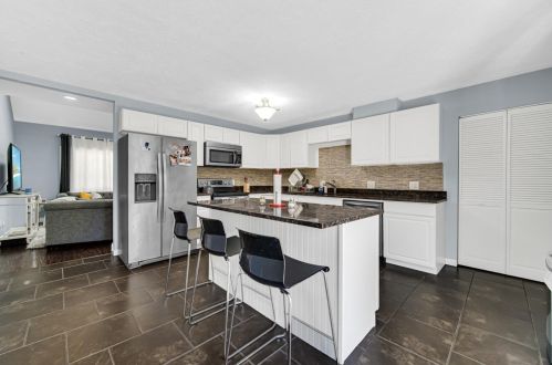 5899 Mckinley St, Gary IN 46404-1141 exterior