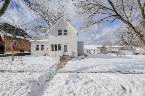 1151 Charlton St, Saint Paul MN 55118-2119 exterior