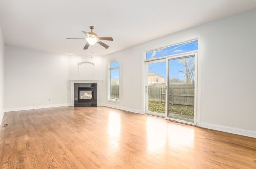 187 Mayo Ct, Elmhurst IL  60126-5158 exterior