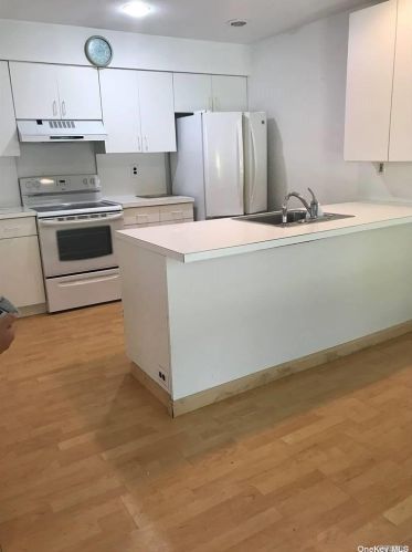 20 Gamay Ct, Commack NY  11725-1771 exterior