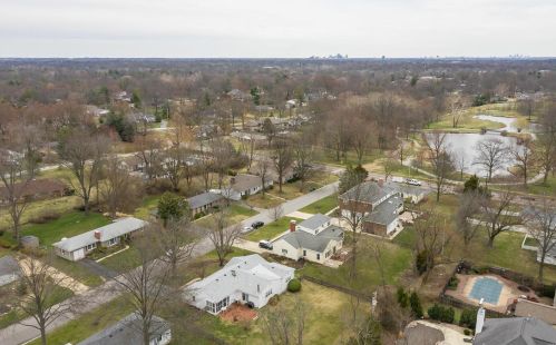 12426 Ballas Mdw Dr, Saint Louis MO 63131-3610 exterior