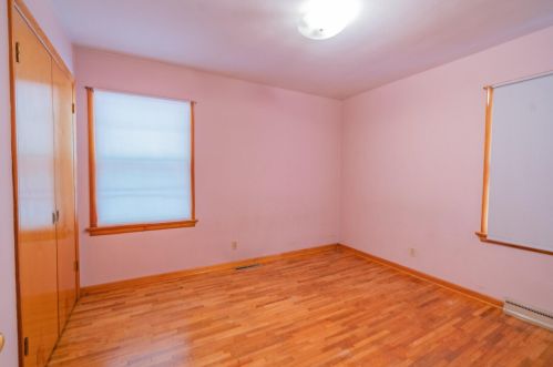 930 Norton Ave, Meskegon MI 49441-4263 exterior