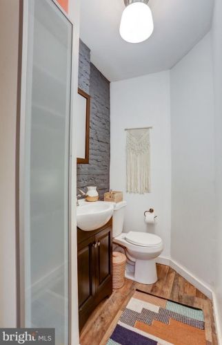 504 Poplar St, Lancaster PA  17603-5235 exterior