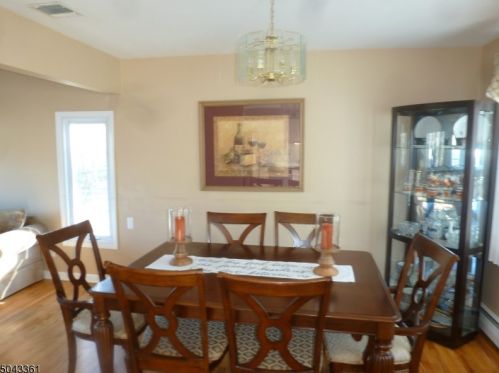 1 Cedar St, Kinnelon NJ 07405-1328 exterior