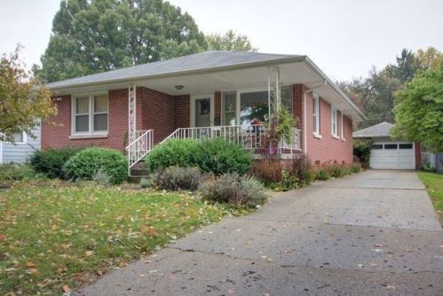 815 Columbia Ave, Champaign, IL 61820-3305