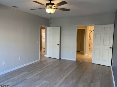 102 Cleveland Ln, Rockaway NJ  07866-5800 exterior