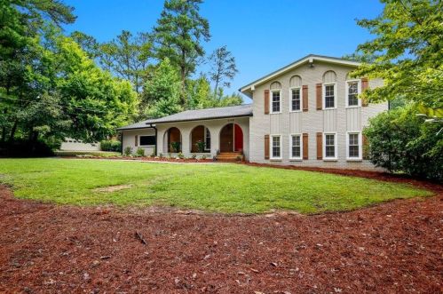 5146 Davantry Dr, Atlanta, GA 30338-4521