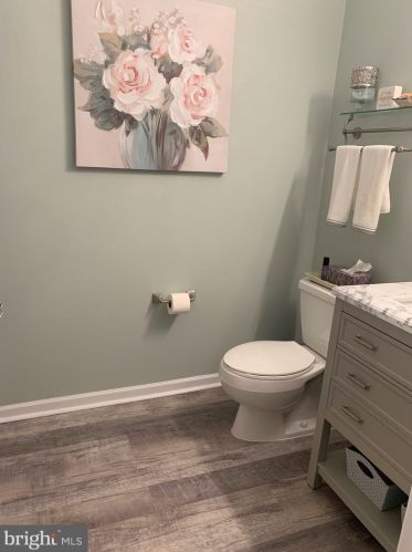 208 Carson Ter, Huntingdon Valley PA  19006-4718 exterior