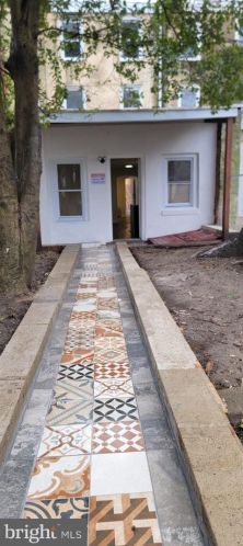 814 6 St, Chester PA 19013-3706 exterior