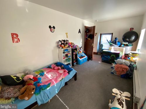 3204 Cv Rd, Camden NJ 08110-3512 exterior