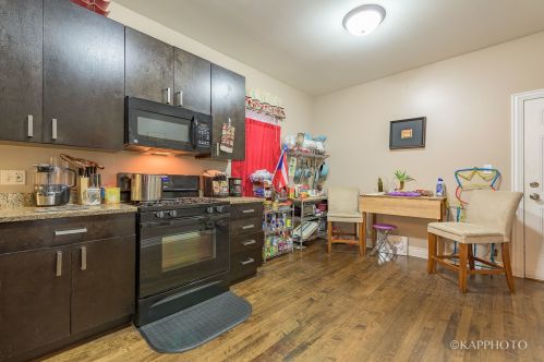 5451 Schubert Ave, Chicago IL 60614-1247 exterior