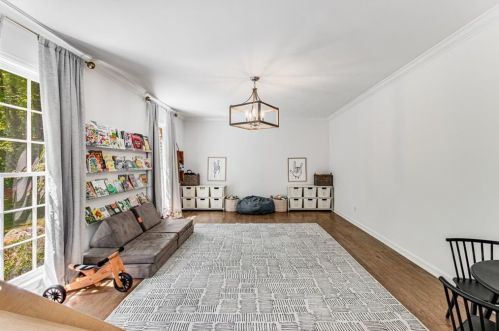 7105 Brandon Mill Rd, Atlanta GA  30328-1922 exterior