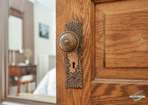 1529 Marquette Rd, Chicago IL 60637-4318 exterior