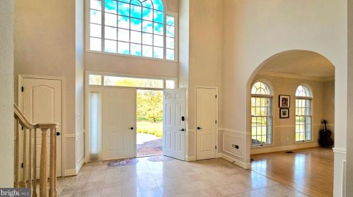 17815 Fraley Farm Rd, Rockville MD 20855-1664 exterior