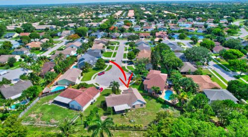 10732 Katmandu Ct, Boynton Beach FL 33437-3203 exterior