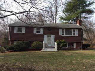 32 Highland St, Newton, NH 03858-3605