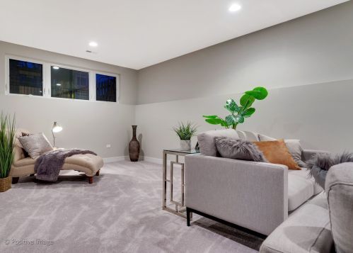 1728 Talman Ave, Chicago IL  60647-5224 exterior