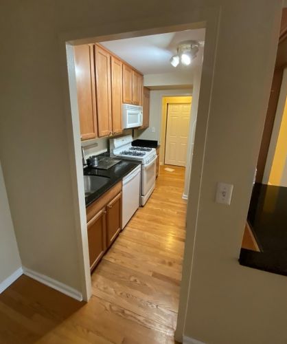 3950 Lake Shore Dr, Chicago IL  60613-3434 exterior