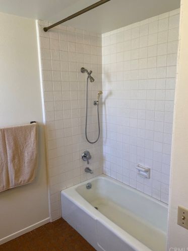 216 Glenwood Ave, Fullerton CA 92832-1228 exterior