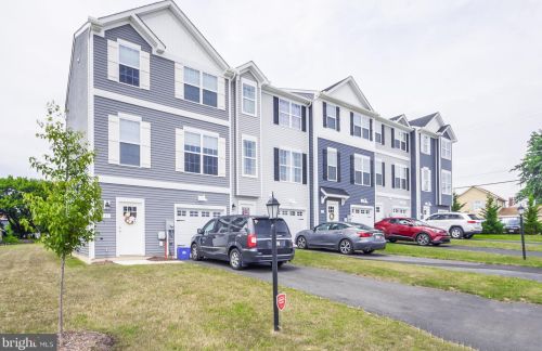 202 Ctr St, Hanover PA 17331-2829 exterior