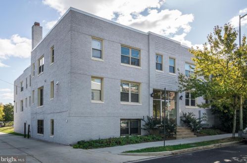 429 18th St, Washington DC  20003-2407 exterior