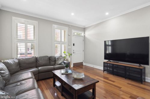 1814 Catharine St, Philadelphia PA  19146-1835 exterior