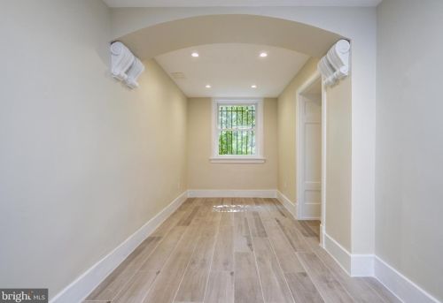 2339 Massachusetts Ave, Washington DC 20008-2803 exterior