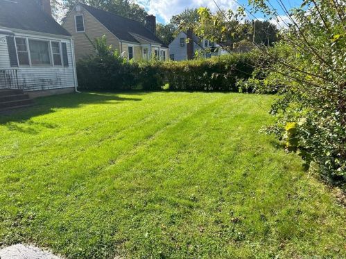 69 Becker Cir, Windsor, CT 06095-4508