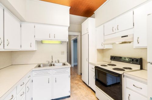 1205 7 Ave, Duluth MN 55805-2051 exterior