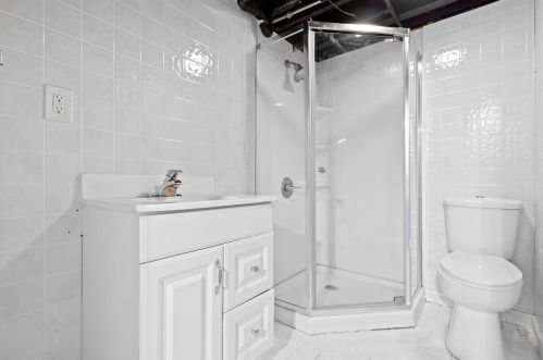 5301 58, Milwaukee WI 53218-4247 exterior