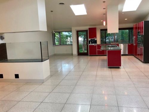 1107 Bend Dr, Austin TX  78758-3926 exterior