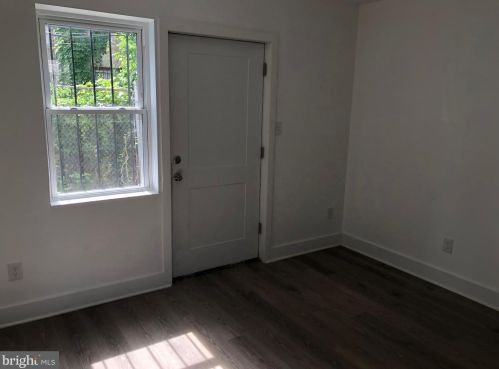 2051 9 St, Philadelphia PA 19147-4628 exterior