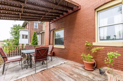 1406 Creedmoor Ave, Pittsburgh PA 15226-2438 exterior